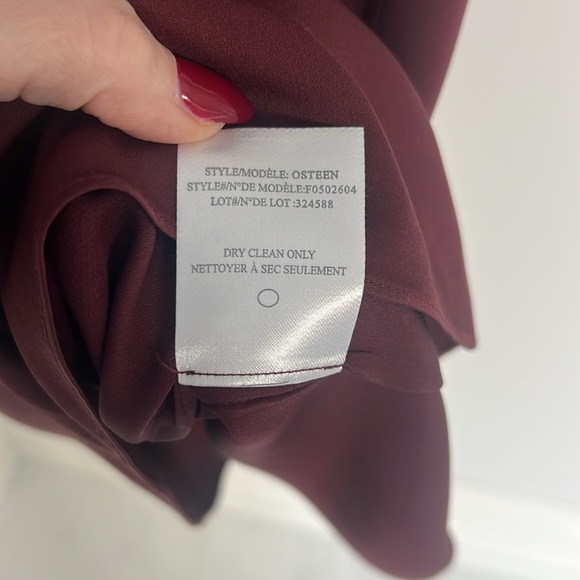 Theory double layer dress with pockets. - Picture 9 of 9